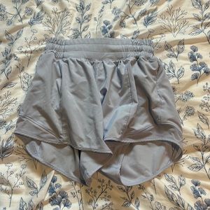 lulu lemon hotty hot shorts light blue